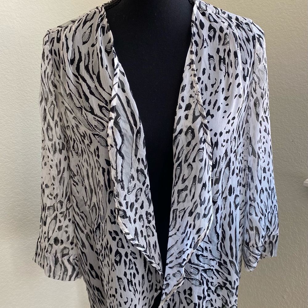 NWOT Chico’s Open Front Animal Print Cardigan